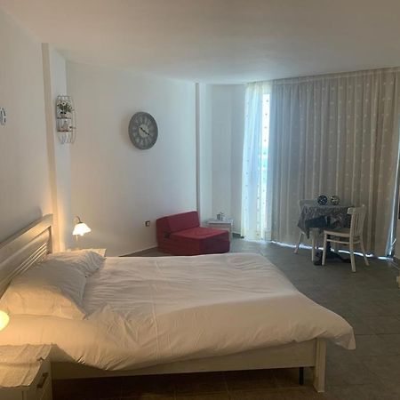 Raphael Apartments Herzliya Luaran gambar