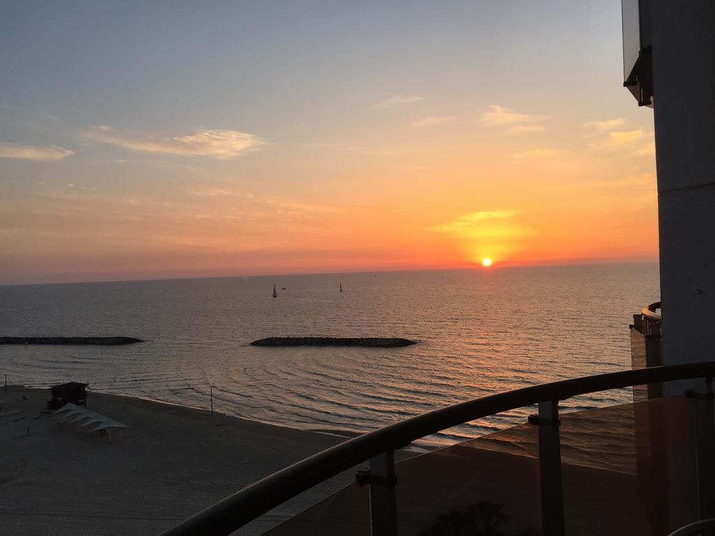 Raphael Apartments Herzliya Luaran gambar