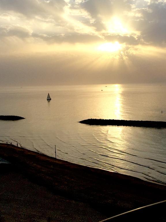 Raphael Apartments Herzliya Luaran gambar